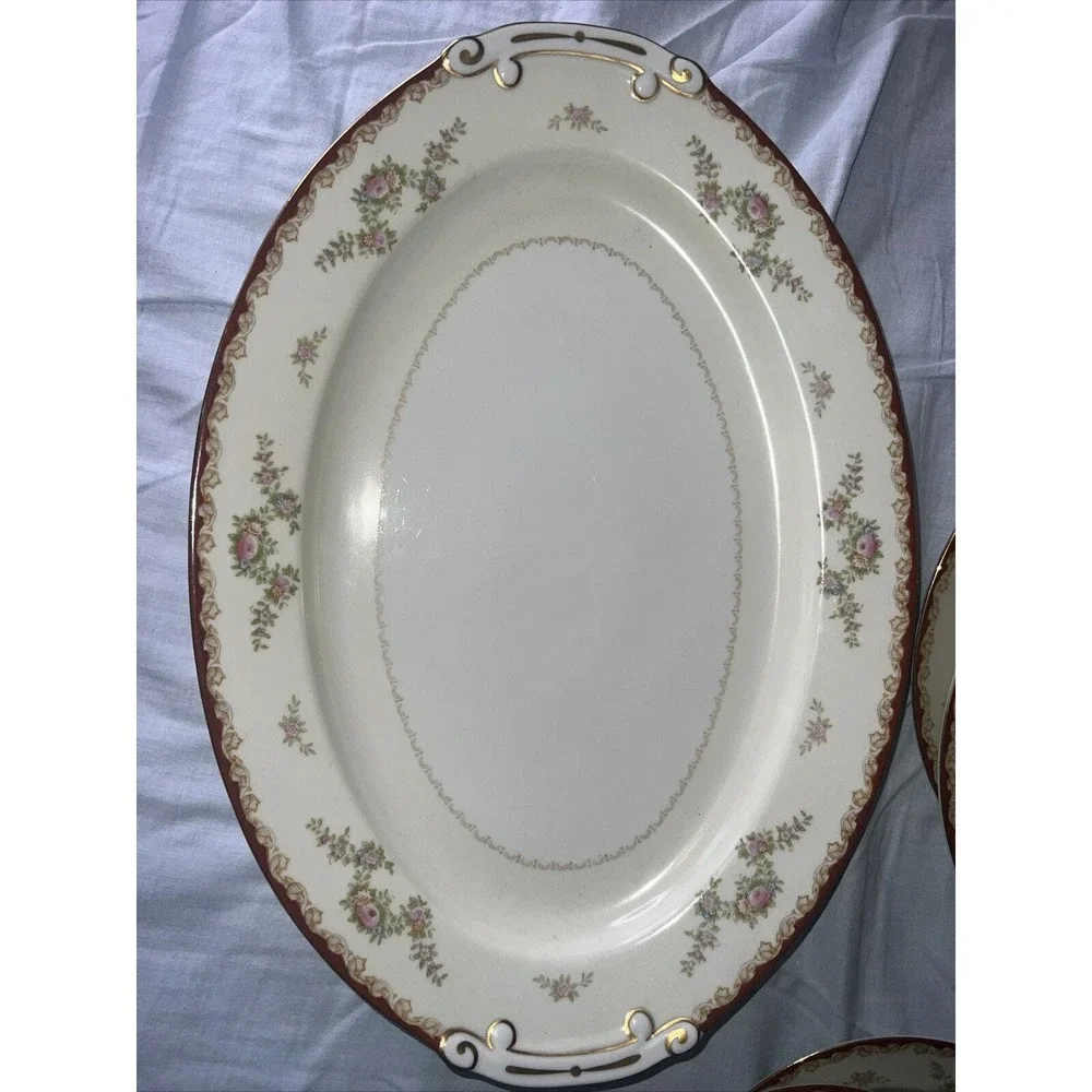 Cherry China (Japan) CHE7, Replacements, Red Border, Floral Sprays, 8 Pieces‎